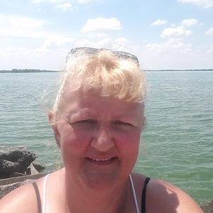 Meet your Posher, Rhonda